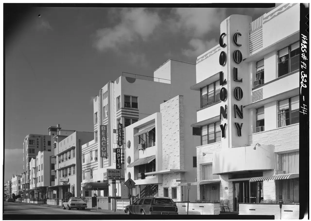 Oceanfront Art Deco hotels along the 700 block of Ocean Drive in Miami Beach
