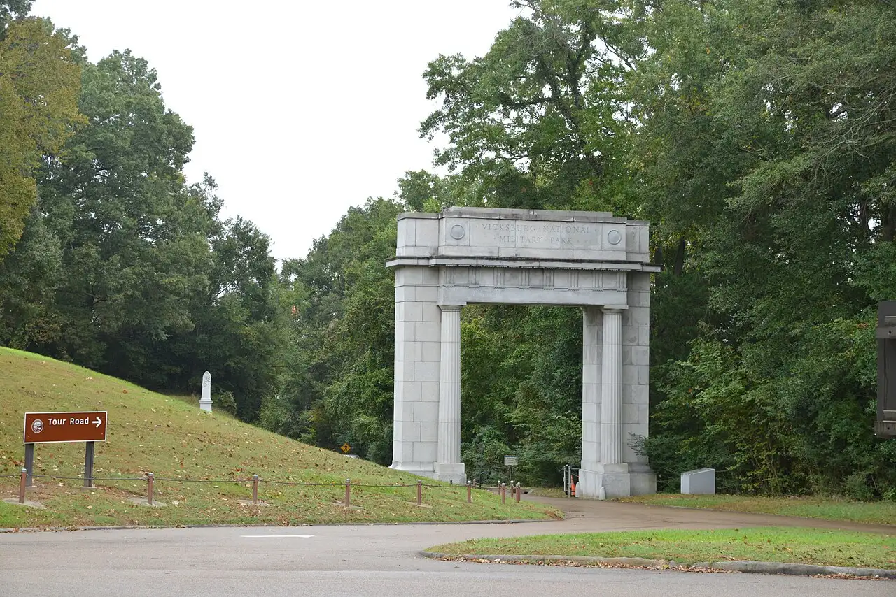 Monuments and open battlefield landscape at Vicksburg National Military Park