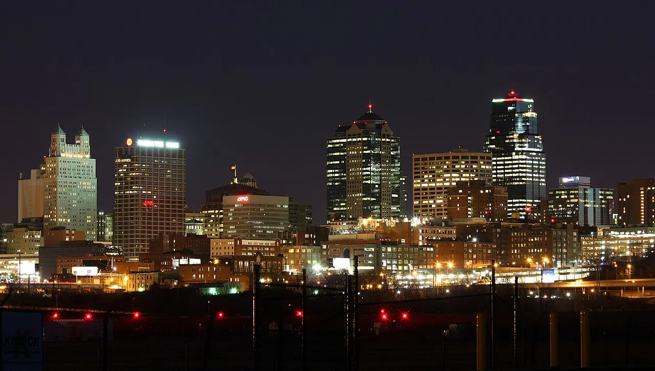The Kansas City, Missouri skyline lit at night