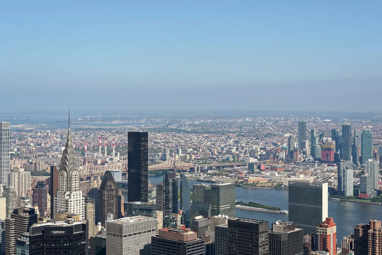 Manhattan skyline looking north from the Empire State Building observation level