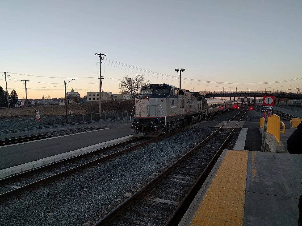 An Amtrak Maple Leaf train at Albany-Rensselaer station on the route to Niagara Falls