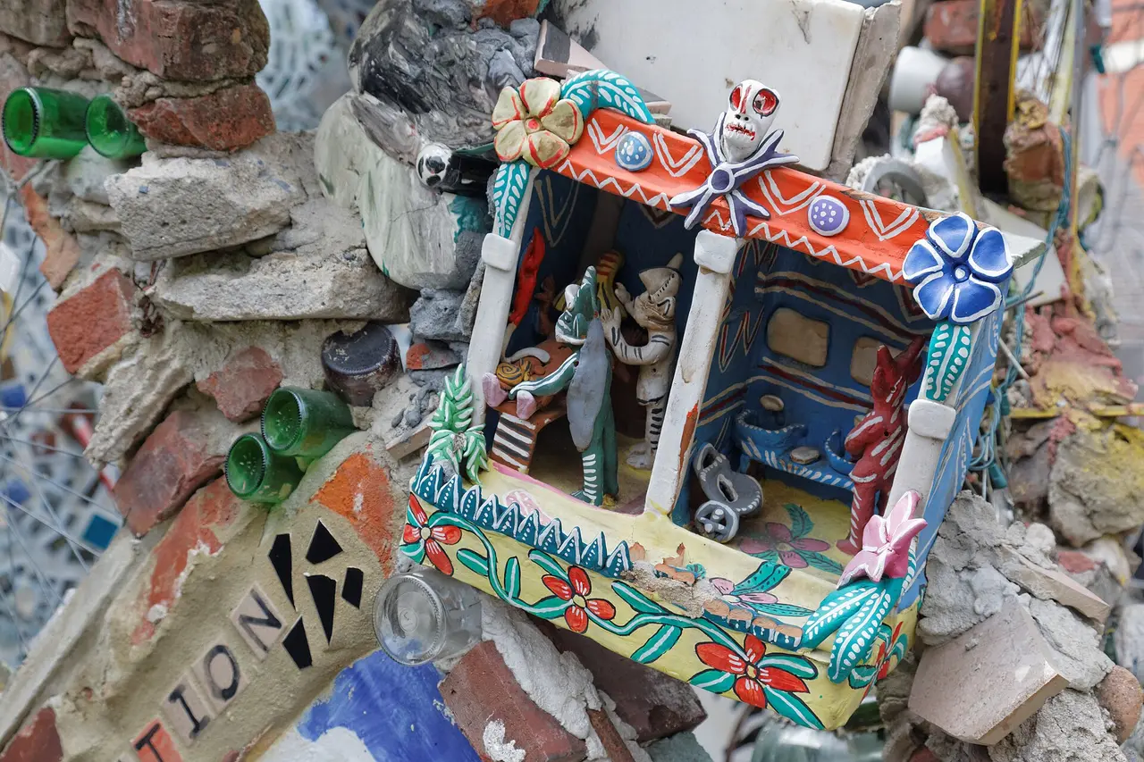 Mosaic walls of tile, mirror and bottles at Philadelphia's Magic Gardens on South Street