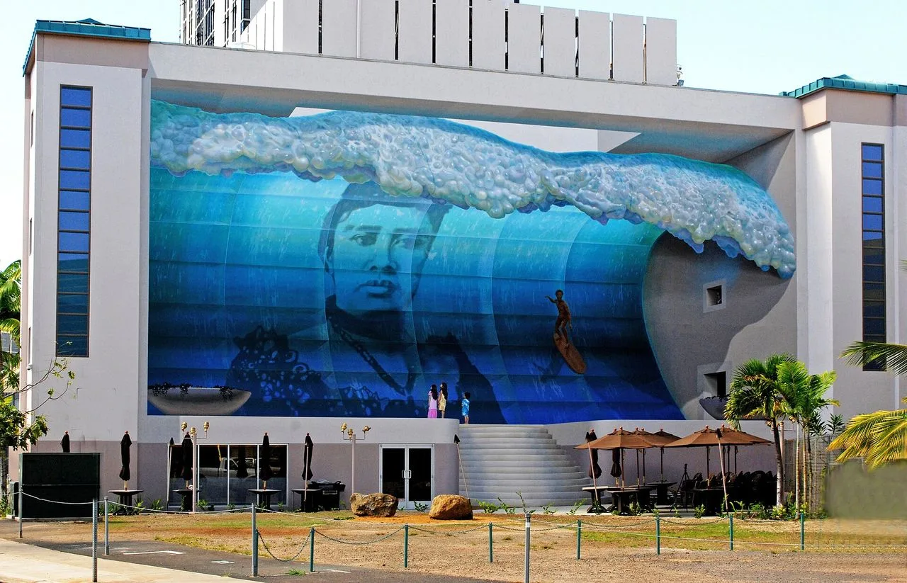 Large trompe l'oeil wave mural painted on a building wall in Kakaako, Honolulu
