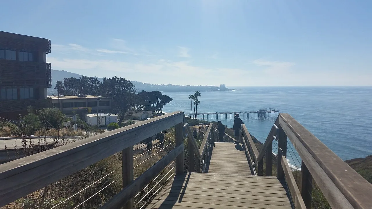 La Jolla Bay and coastline seen from Scripps Institution of Oceanography