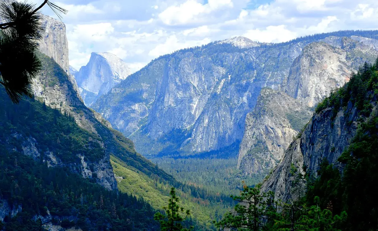 Yosemite Valley seen from the west, with El Capitan and Half Dome visible down the valley