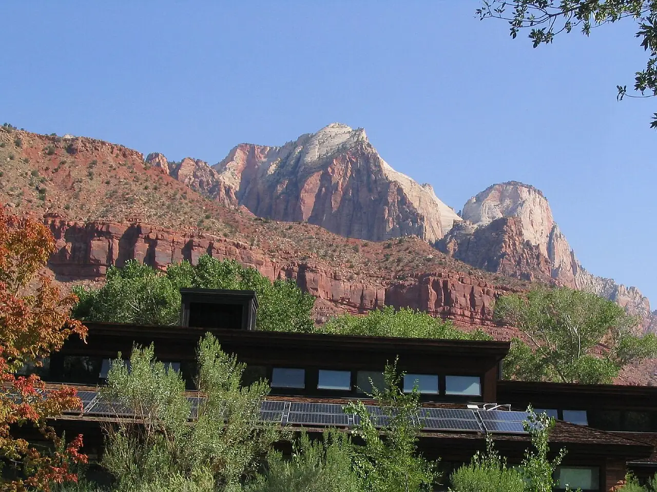 Zion Canyon Visitor Center buildings with the Towers of the Virgin rising behind them